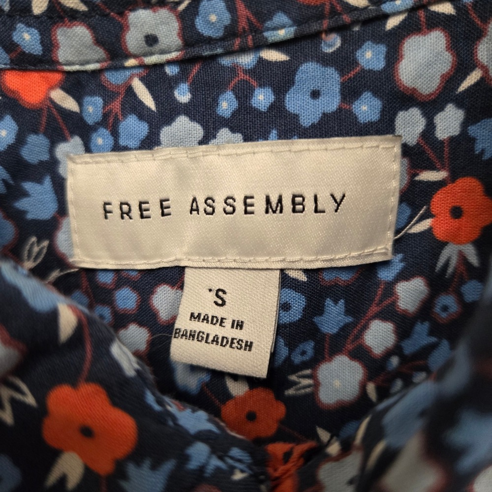 Free Assembly Mens Small Navy Blue Floral Cotton Linen Short Sleeve Button Down - Picture 5 of 9